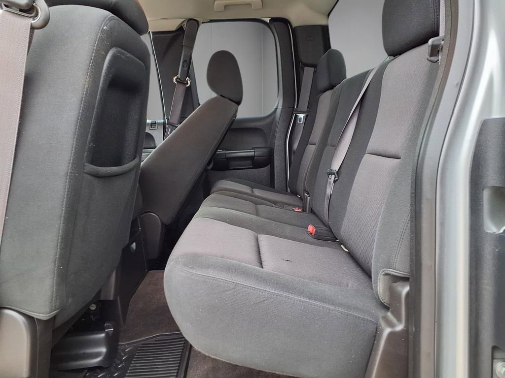 Used 2012 SILVER ICE METALLIC Chevrolet LT image 13