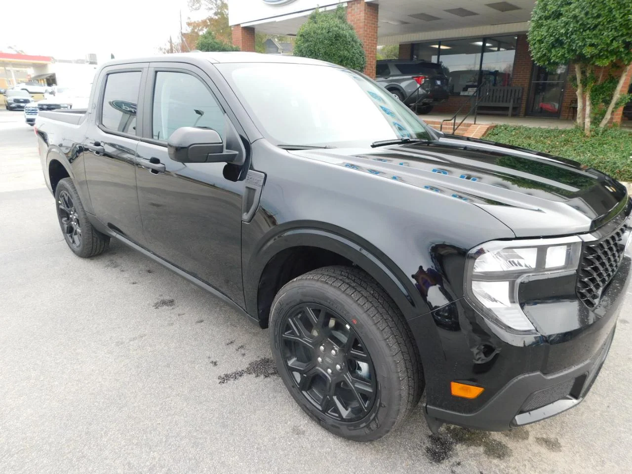 New 2025 Shadow Black Ford XLT image 2