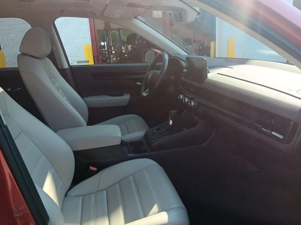 Used 2024 Radiant Red Metallic Honda EX-L image 31