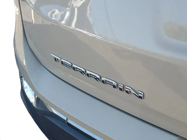 Used 2022 DESERT SAND METALLIC GMC AT4 image 36