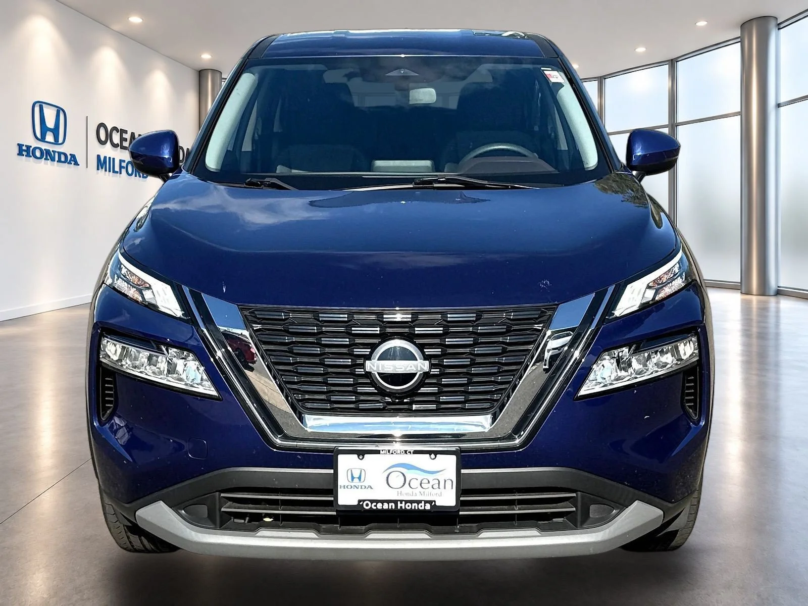 Used 2023 Caspian Blue Metallic Nissan SV image 2
