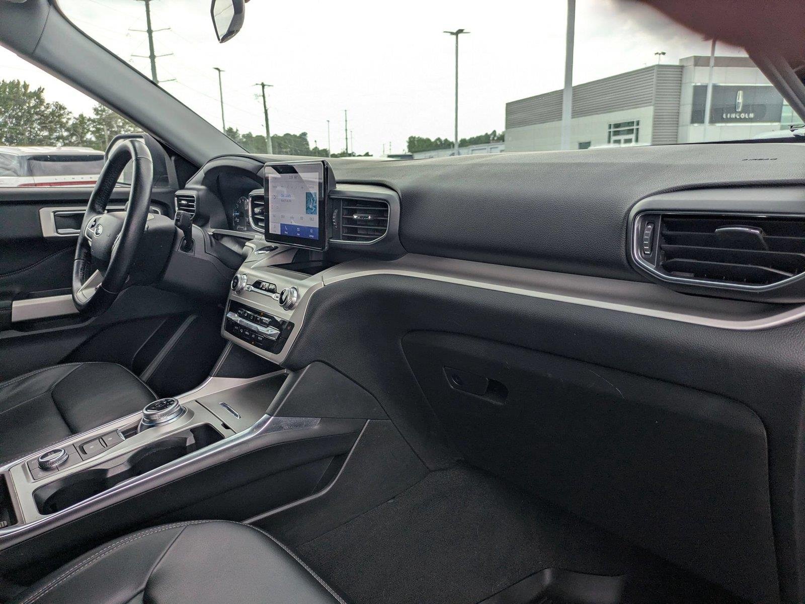 Used 2023 Carbonized Gray Metallic Ford XLT image 36