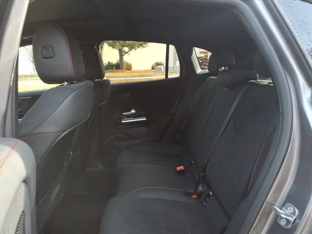 New 2026 Mountain Grey Metallic Mercedes-Benz GLA 250 image 7