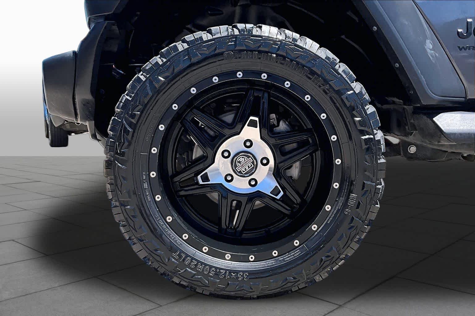 Used 2022 Granite Crystal Clearcoat Metallic Jeep Unlimited Sport S image 10