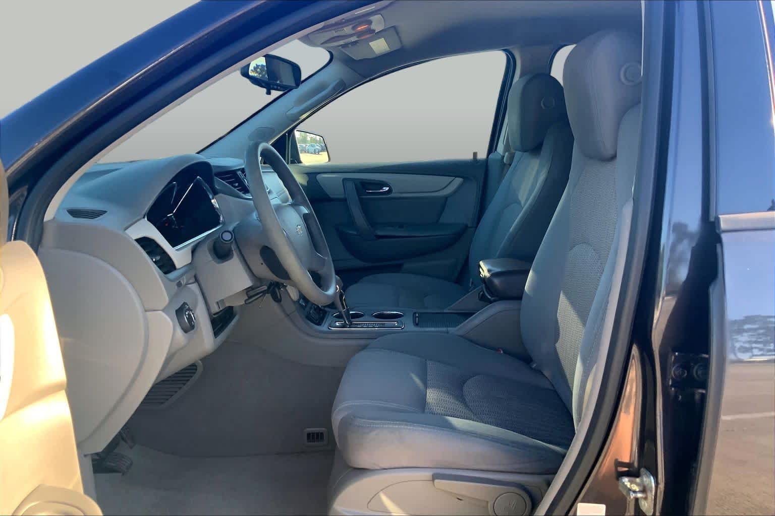 Used 2015 Tungsten Metallic Chevrolet LS image 8