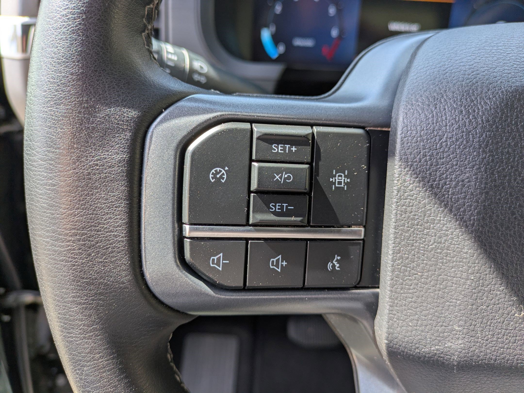 Used 2024  Ford XLT image 16