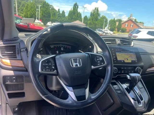 Used 2017 Modern Steel Metallic Honda Touring image 18