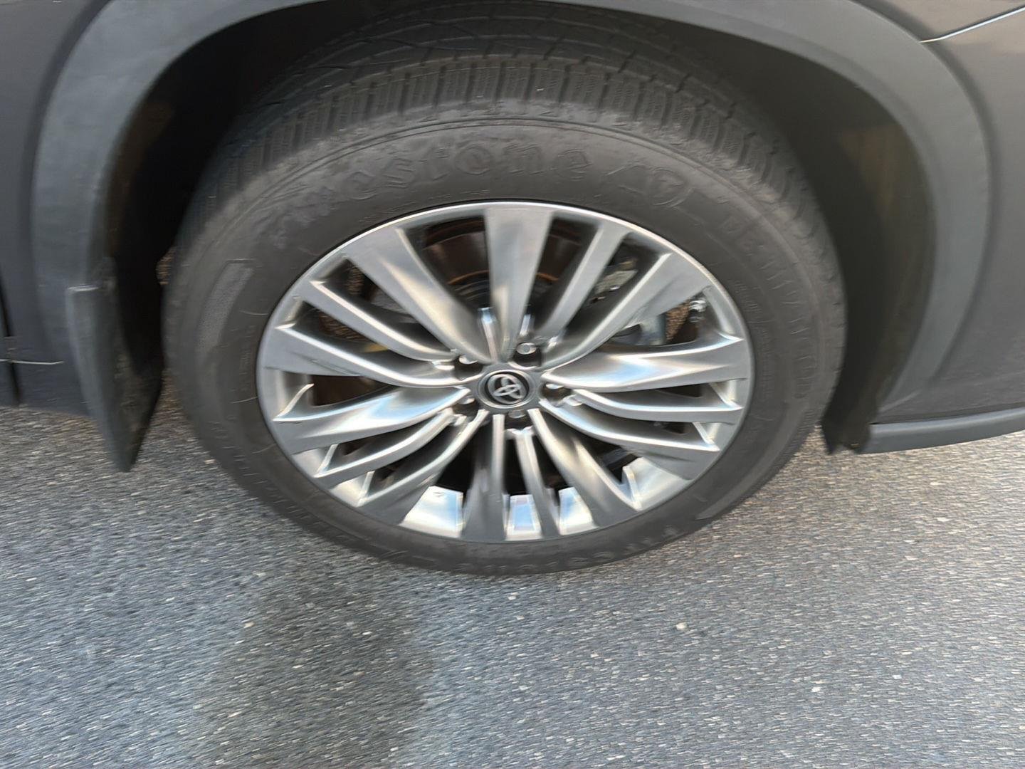 Certified Used 2024 Magnetic Gray Metallic Toyota Platinum image 40