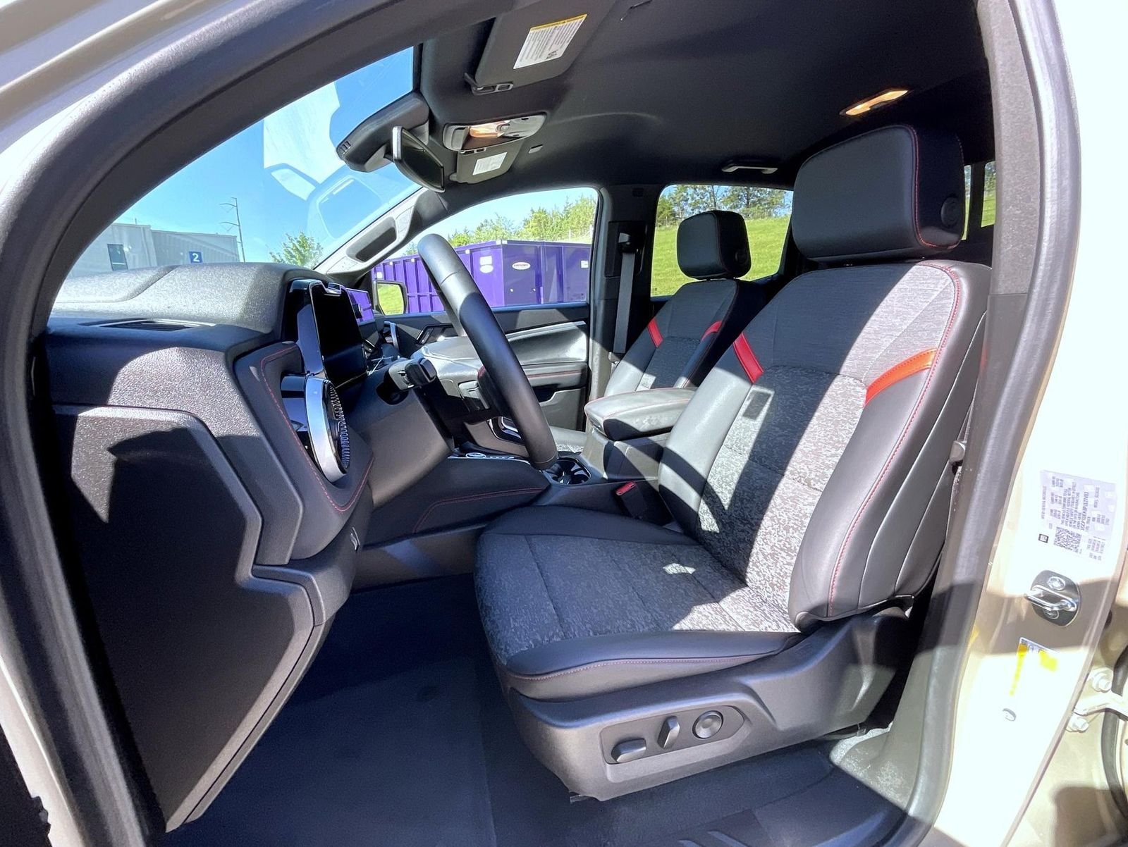 Used 2023 Beige Chevrolet Z71 image 11