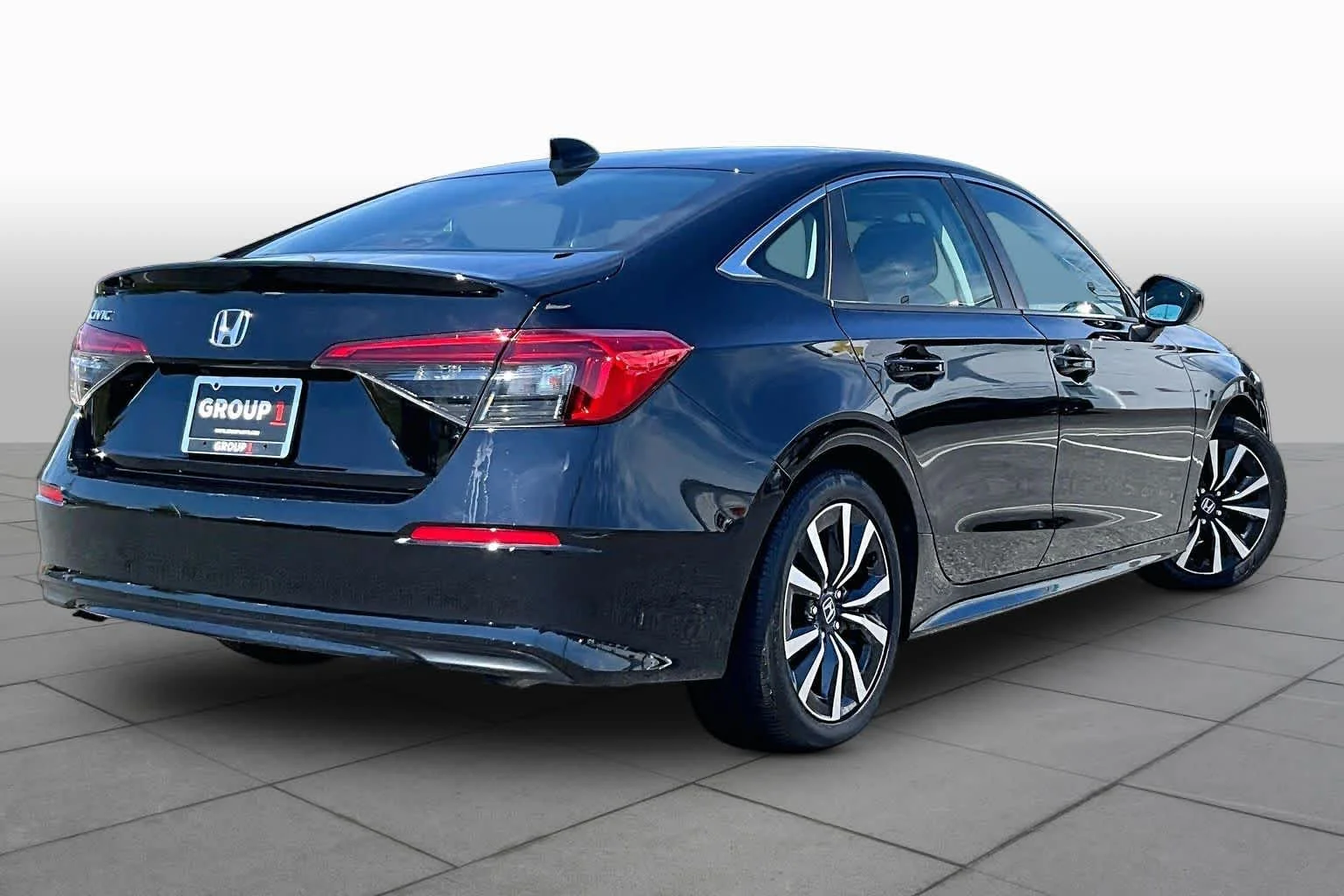 Used 2024 Crystal Black Pearl Honda EX image 12