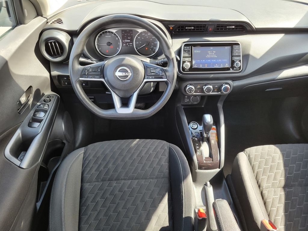 Used 2022 Gray Nissan S image 13