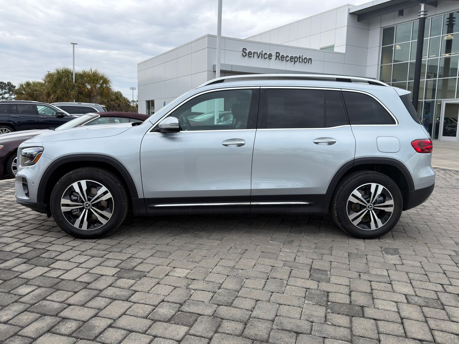 New 2026 Cirrus Silver Metallic Mercedes-Benz GLB 250 image 11