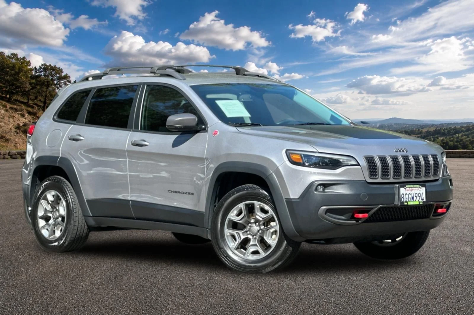 Used 2019 Billet Silver Metallic Clearcoat Jeep Trailhawk image 2