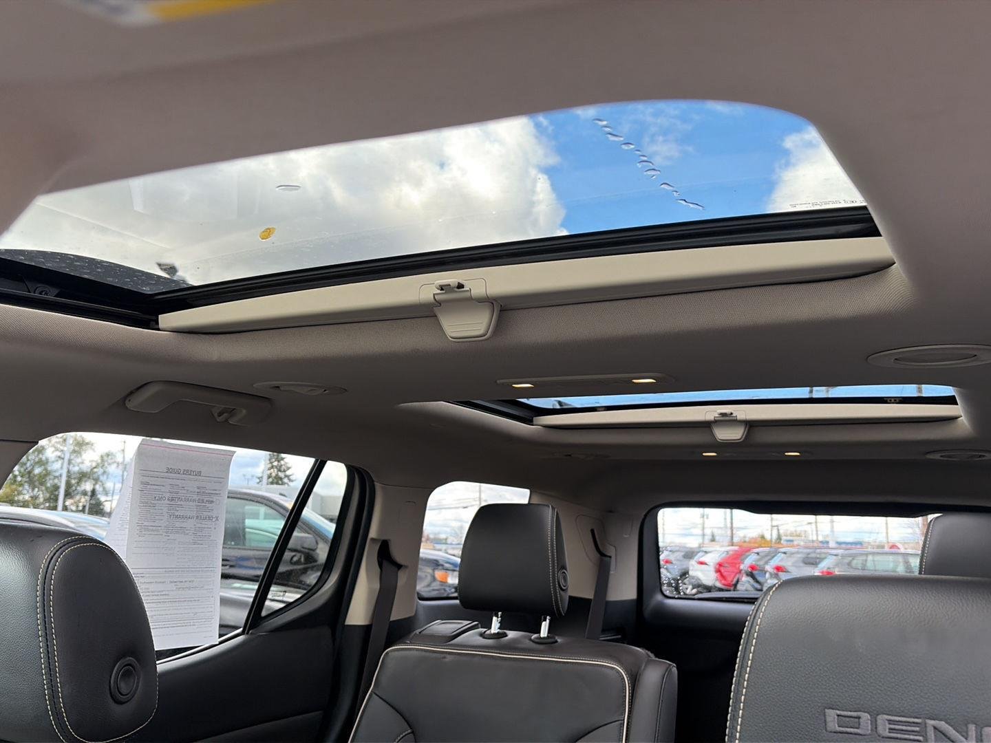 Used 2018 Mineral Metallic GMC Denali image 12