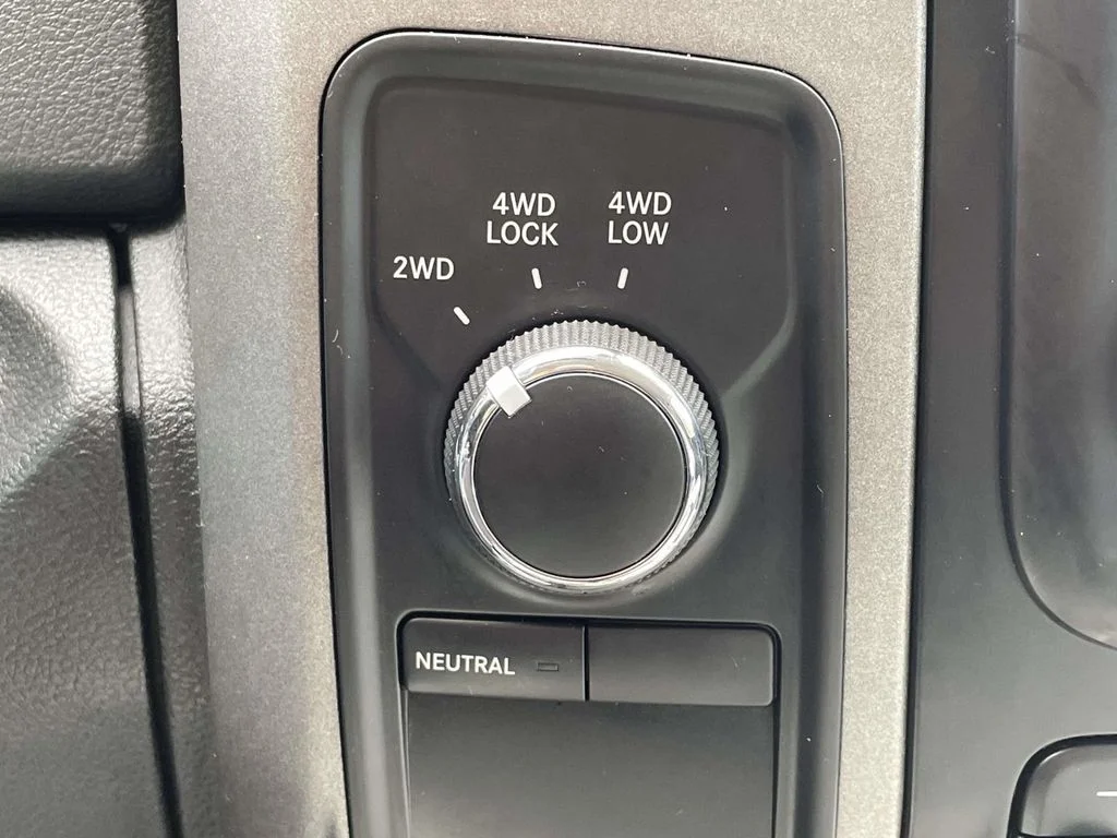 Used 2015 White Ram Tradesman image 30