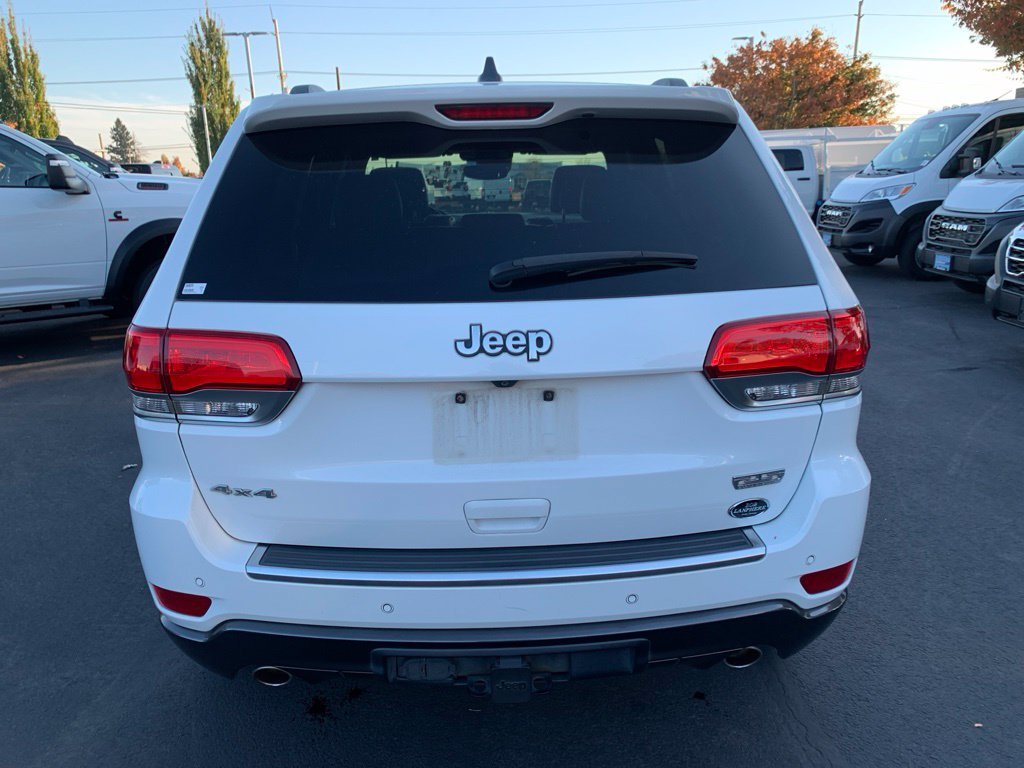 Used 2018 White Jeep Limited image 3