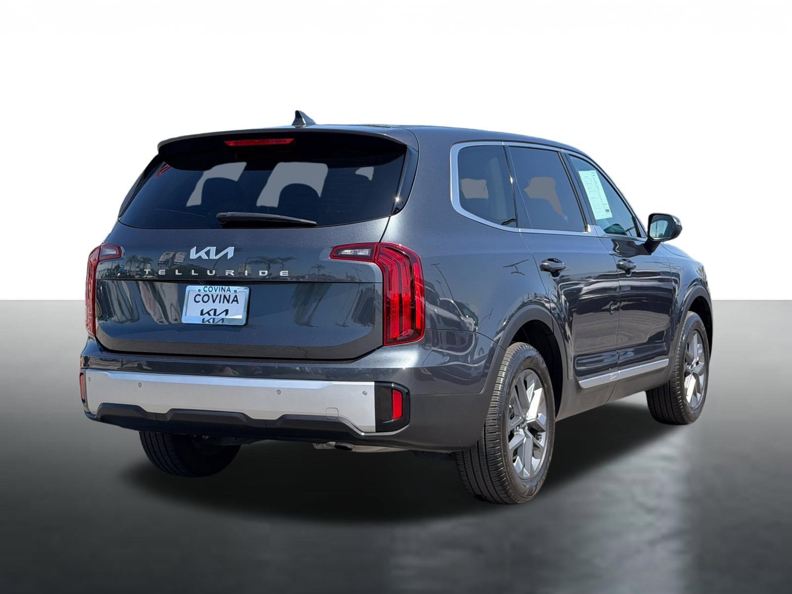 Certified Used 2024 Gravity Gray Kia LX image 8