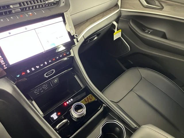 Used 2026 Blue Jeep Limited image 37