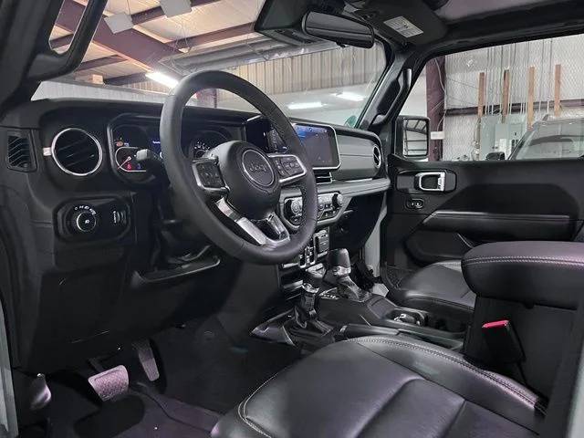 Used 2024 Gray Jeep Sahara image 12