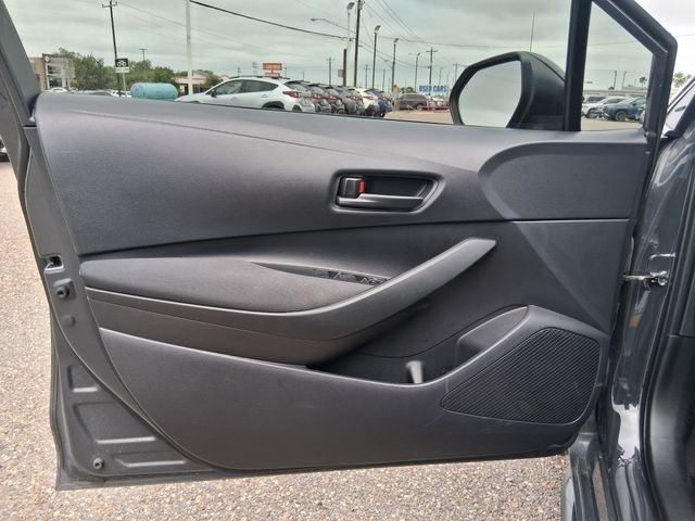 Used 2024  Toyota LE image 12