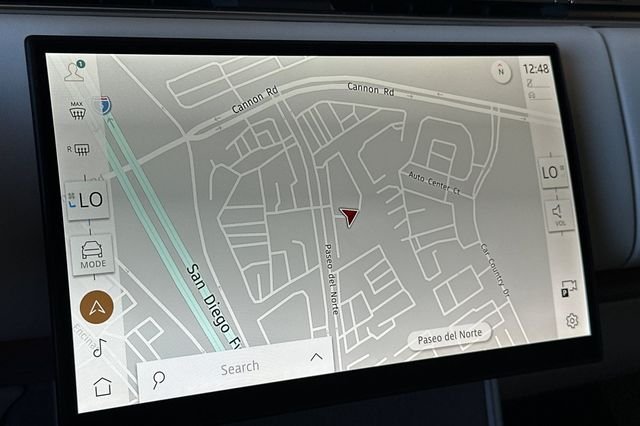 New 2026 Fuji White Land Rover SE image 17
