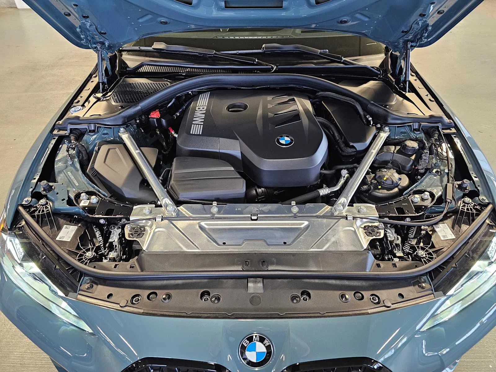 Certified Used 2025 Cape York Green Metallic BMW 430i xDrive image 9