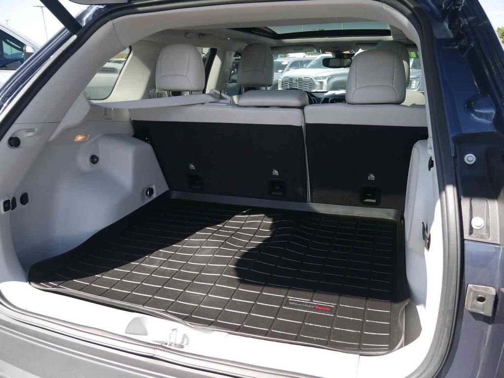 Used 2021 Blue Jeep Limited image 9