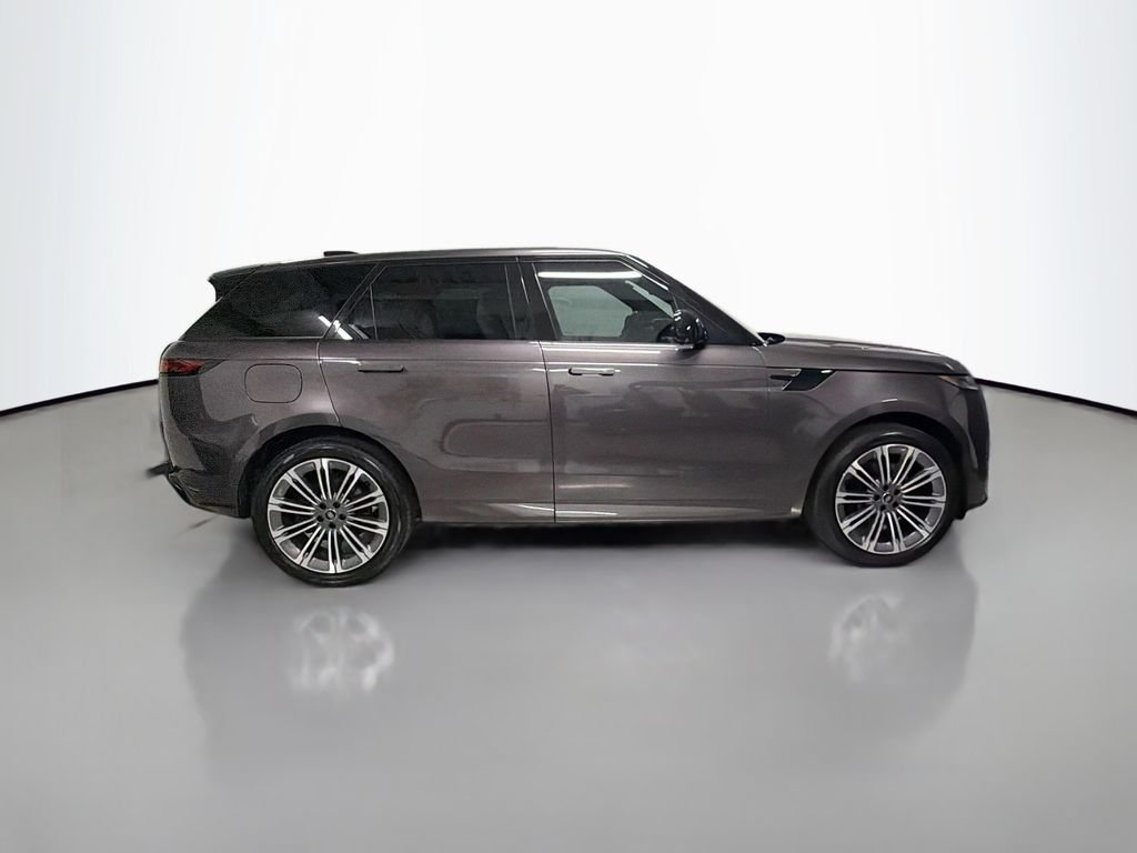 Used 2024 Gray Land Rover Dynamic SE image 8