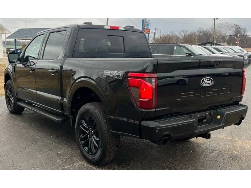 New 2026 Agate Black Metallic Ford XLT image 6