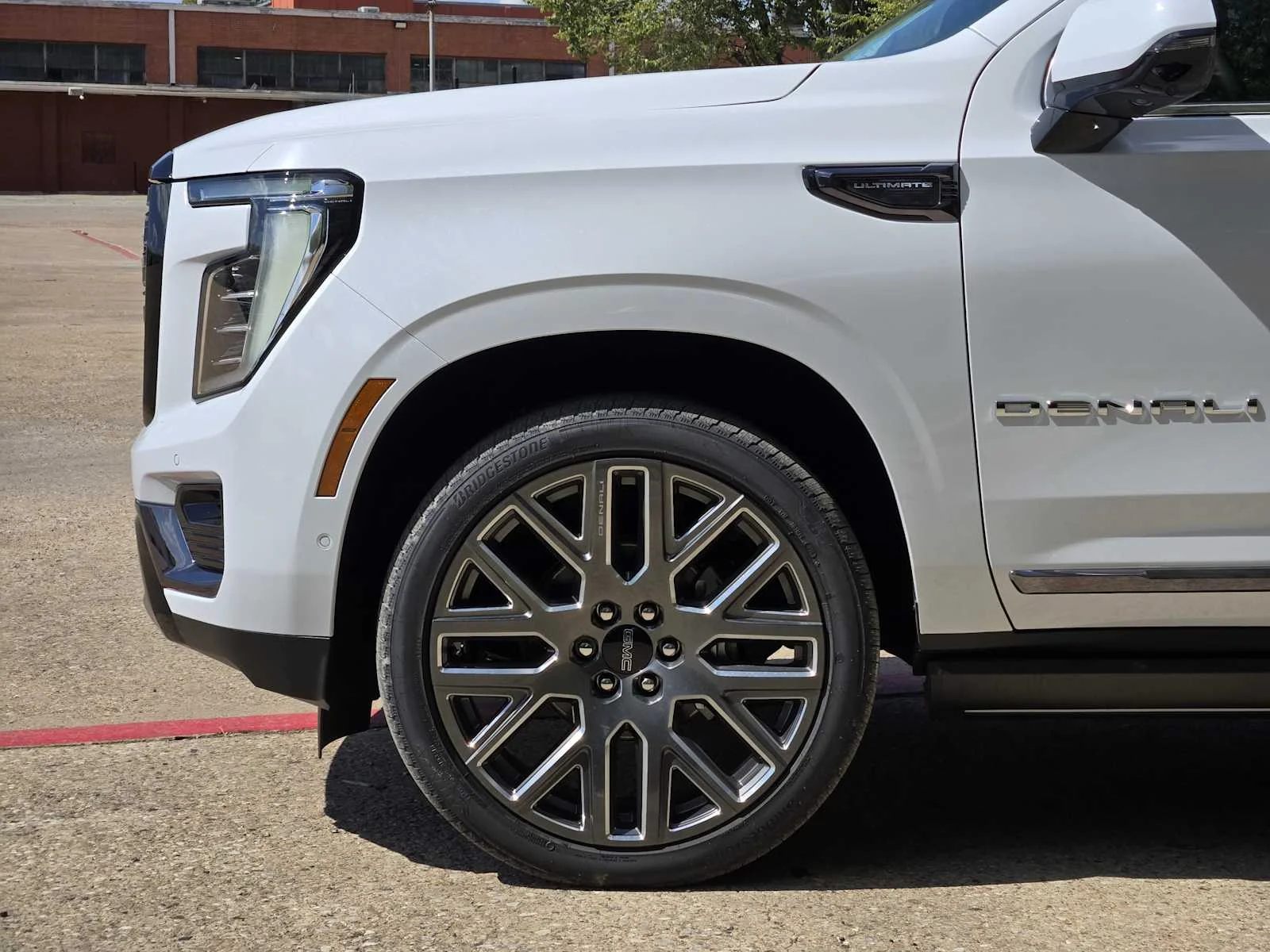 New 2027 Glacier White Tricoat GMC Denali Ultimate image 6