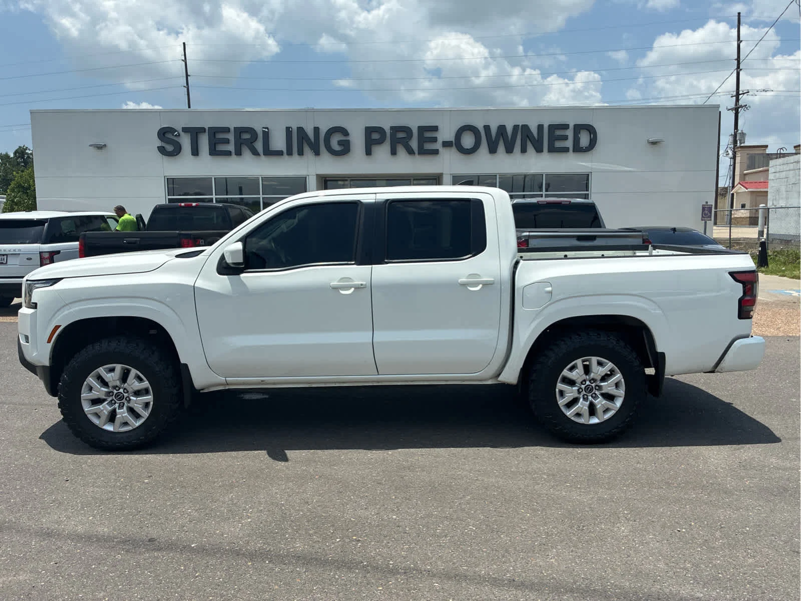 2022 Nissan Frontier SV