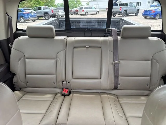 Used 2017 Gray GMC SLT image 33