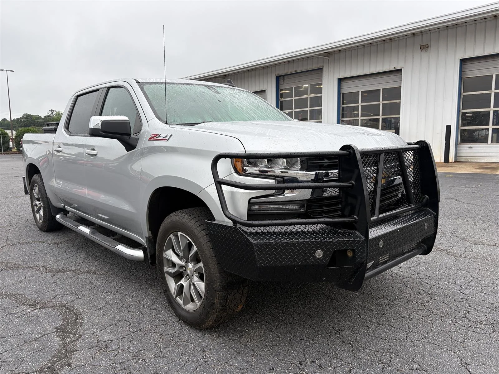 Used 2020 SILVER ICE METALLIC Chevrolet LT image 12