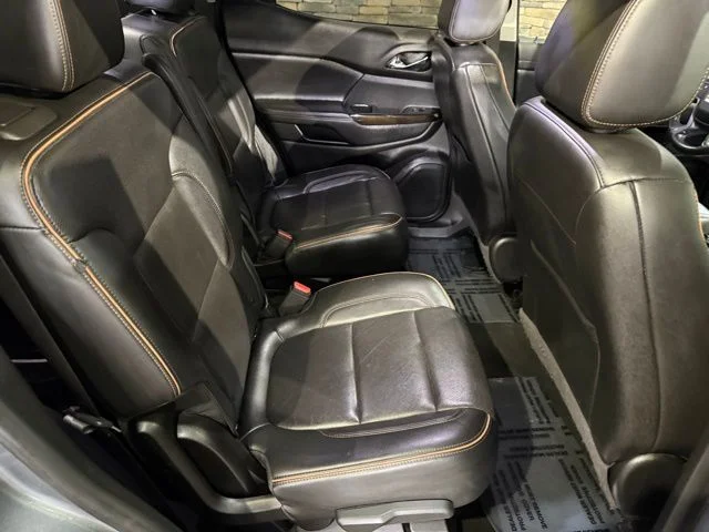 Used 2020 Steel Metallic GMC AT4 image 4