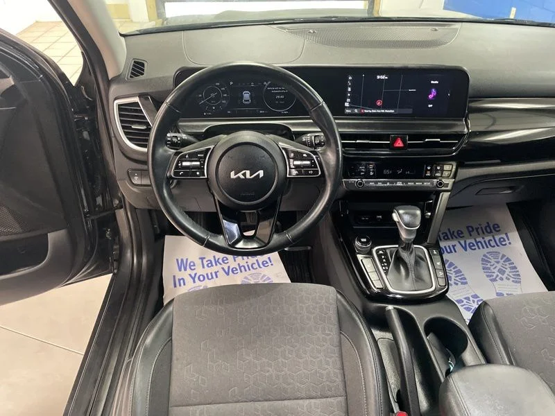 Used 2024 Gray Kia S image 27
