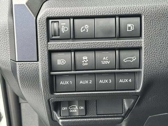 Used 2025 Cutting Edge Toyota TRD Off-Road Premium HV image 21