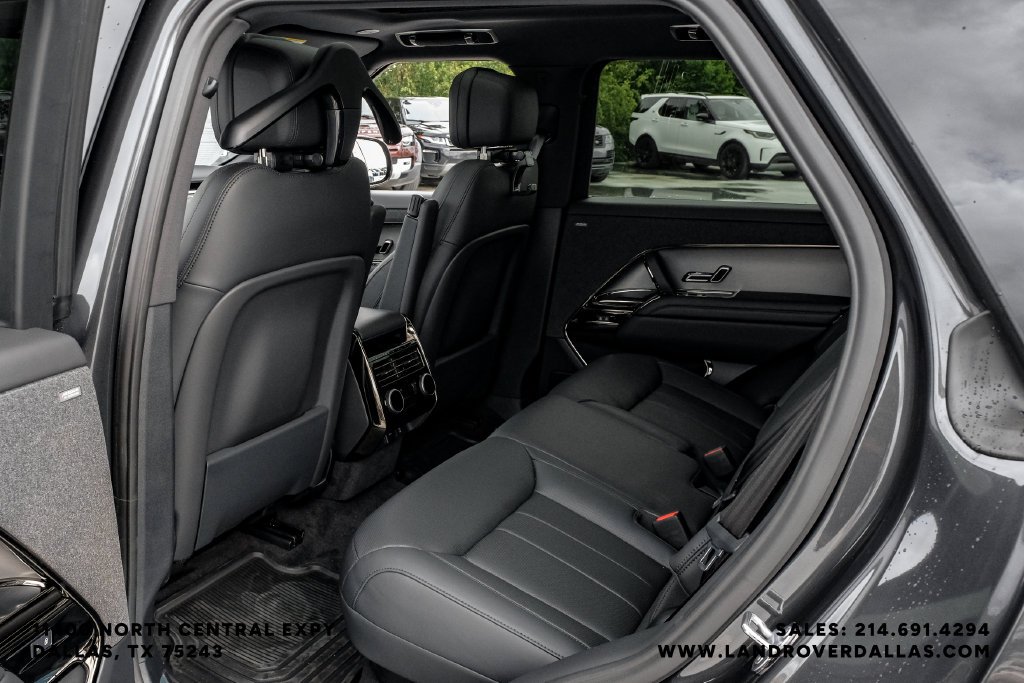 New 2026 Carpathian Gray Land Rover SE image 42