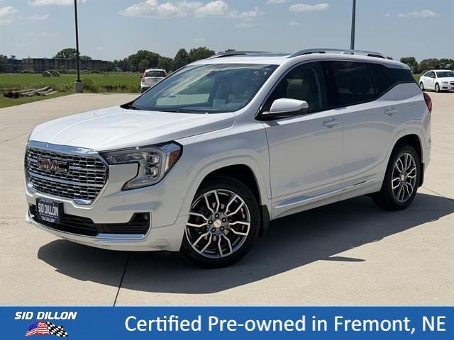 Used 2024 White Frost Tricoat GMC Denali image 1