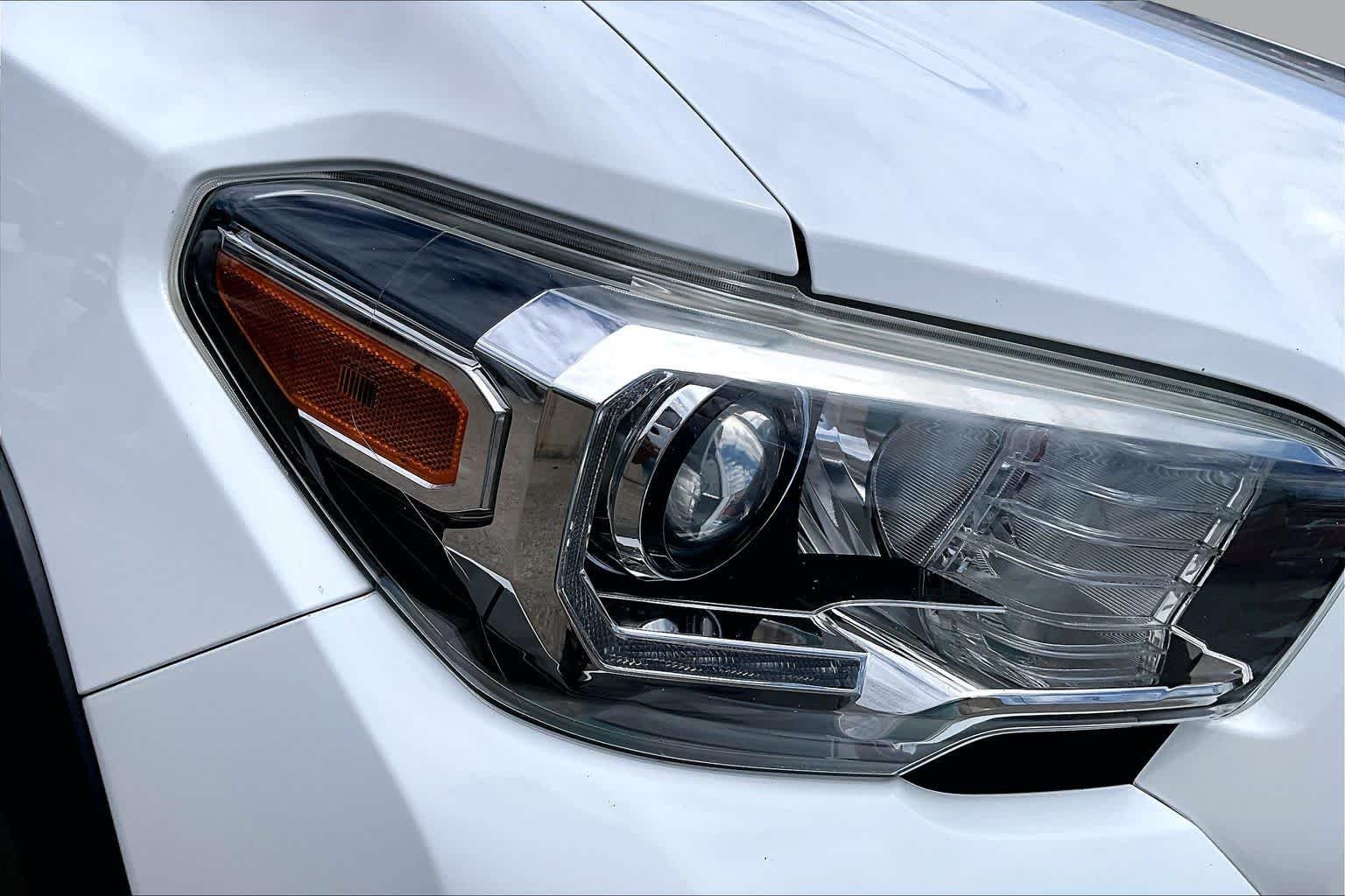 Used 2020 Super White Toyota TRD Off Road image 27