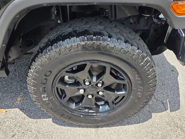 Used 2022 Black Jeep Willys image 11