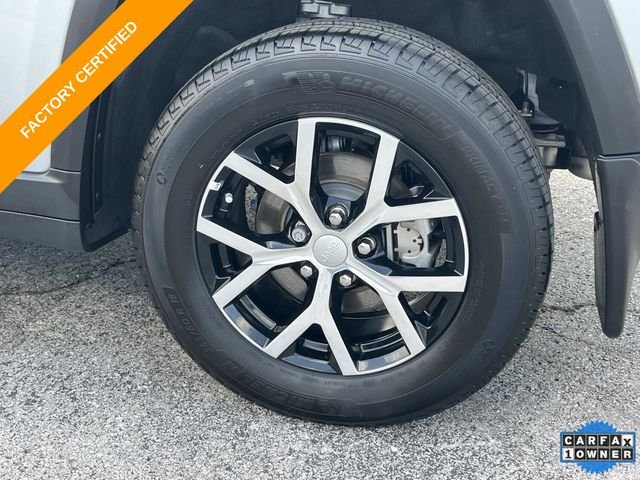 Used 2025 Silver Jeep Limited image 12
