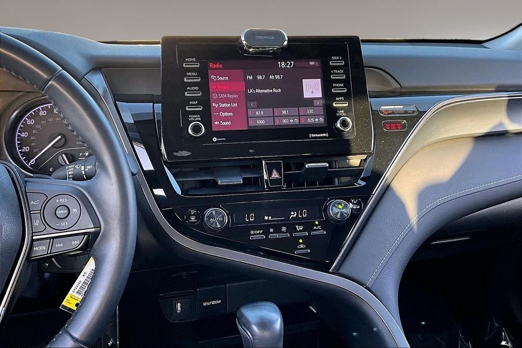 Used 2022 Ice Edge Toyota SE image 9