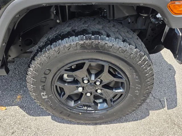 Used 2022 Black Jeep Willys image 11