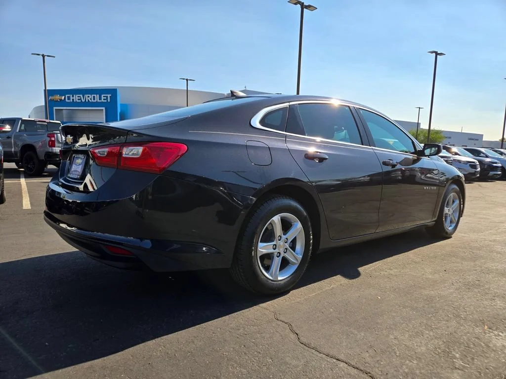 Used 2022 Dark Ash Metallic Chevrolet LS image 6