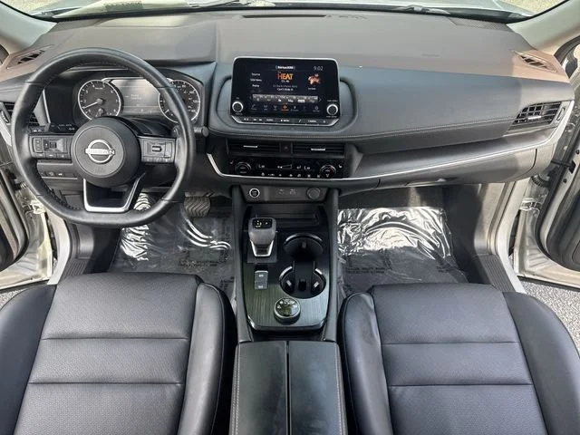Used 2023 Silver Nissan SV image 9