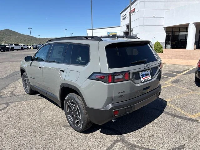 New 2026 Sting-Gray Clear-Coat Exterior Paint Jeep Laredo image 8