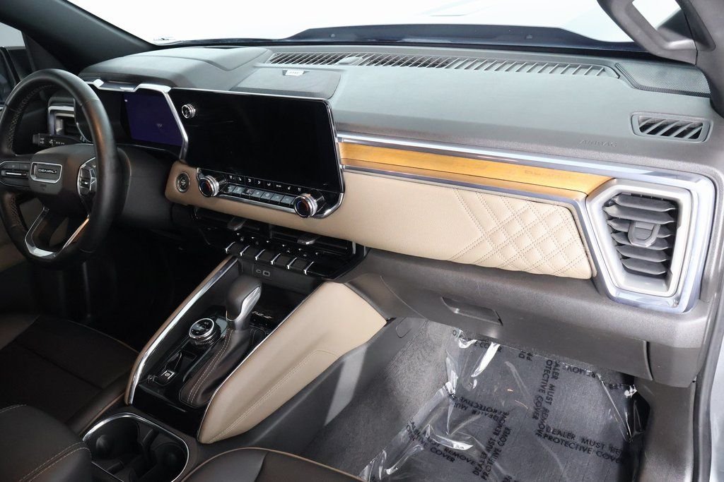 Used 2023 Silver GMC Denali image 9