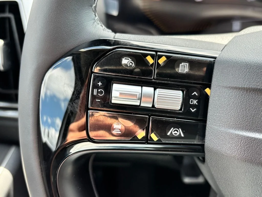 New 2026 White Kia EX image 11