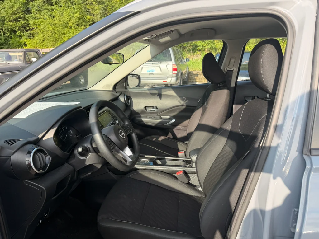 Certified Used 2024 Boulder Gray Pearl Nissan SV image 6