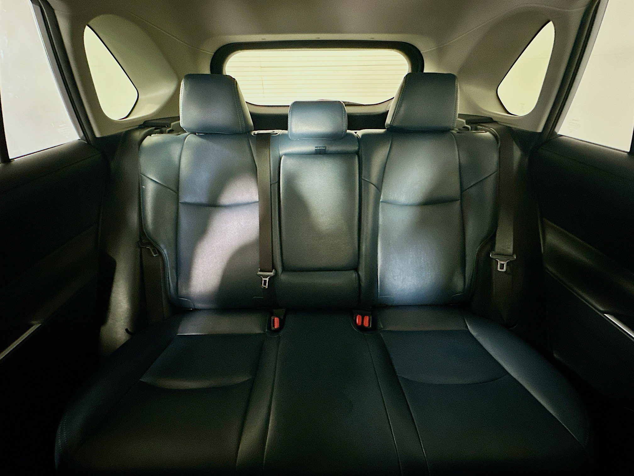 Used 2019 Magnetic Gray Metallic Toyota XLE image 30